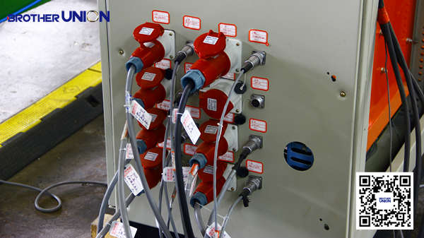 Быстрые заглушки в линии формирования рулона