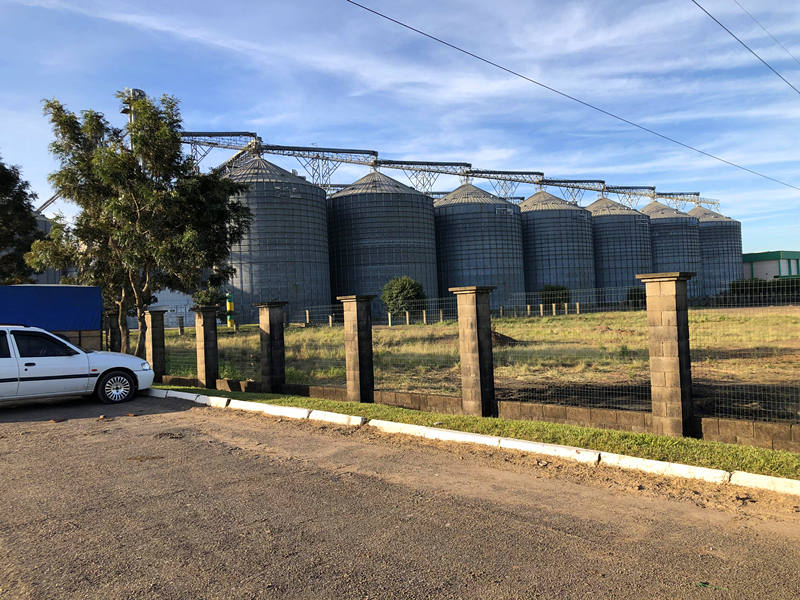 Стальные бункеры в Бразилии, Brother Union Roll Forming Machine